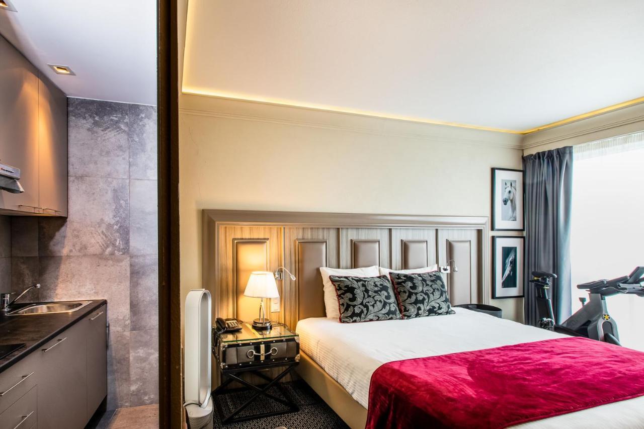 Longchamp Hotel